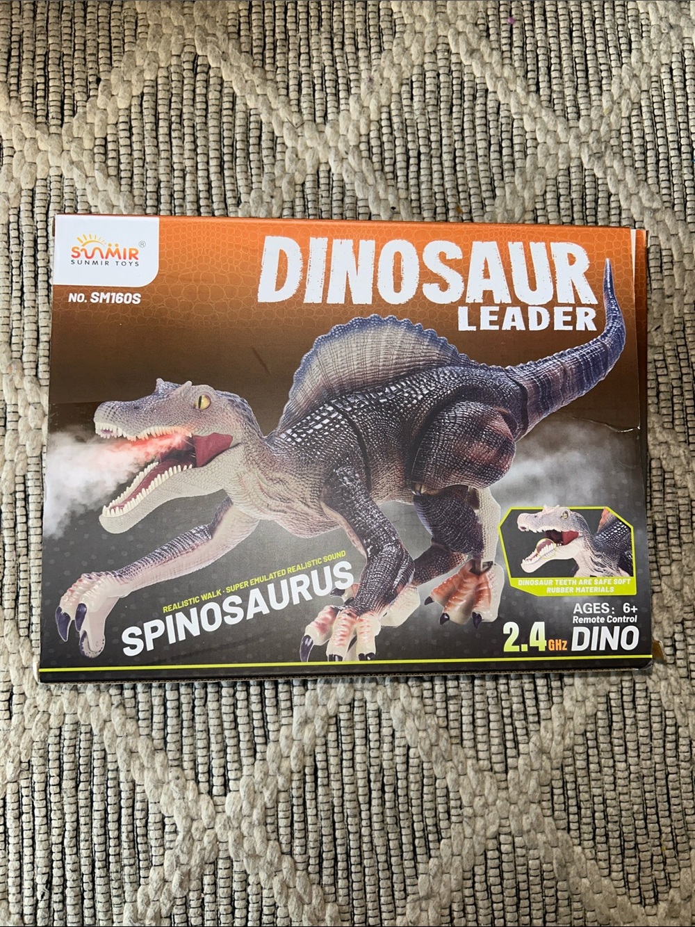 Remote Control Spinosaurus Dinosaur Toy - Black and Brown NEW